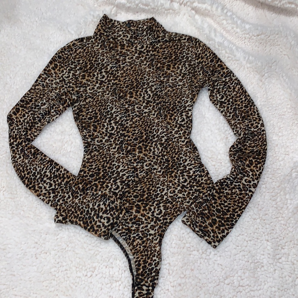 Beautiful comfortable leopard print turtle neck🖤❤️‍🔥